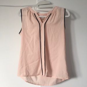 Calvin Klein XS sleeveless blouse